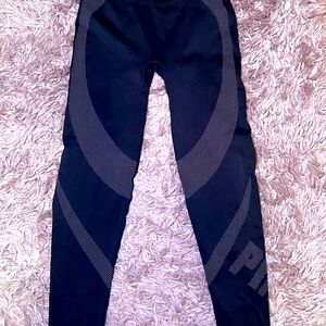 Victoria’s Secret PINK active leggings size medium